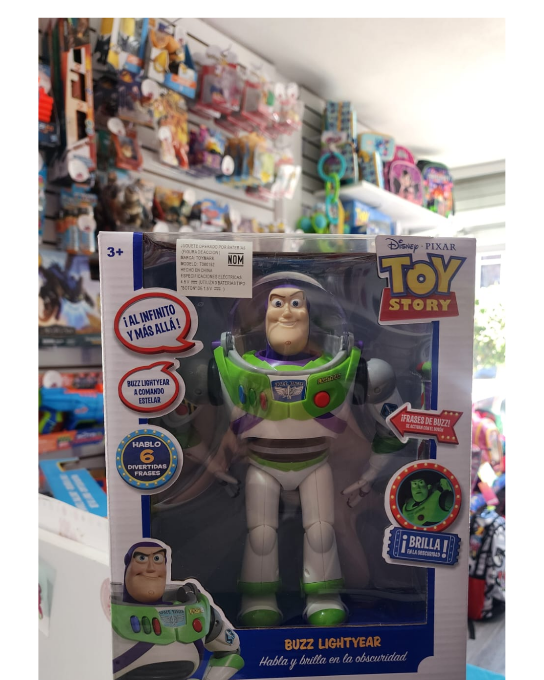 Buzz Lightyear Mediano – Habla y Brilla en la Oscuridad